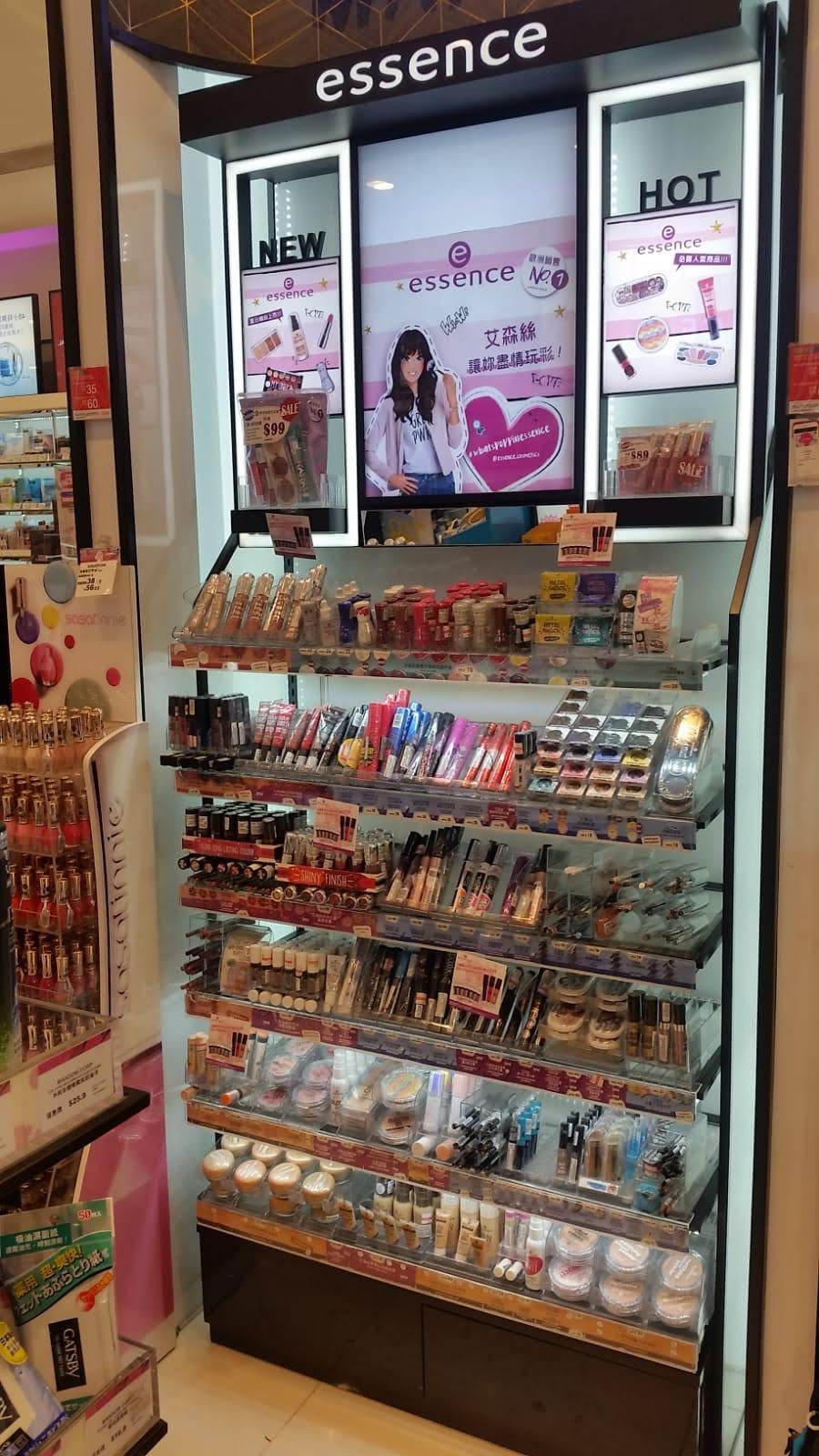 Essence 產品陳列 2