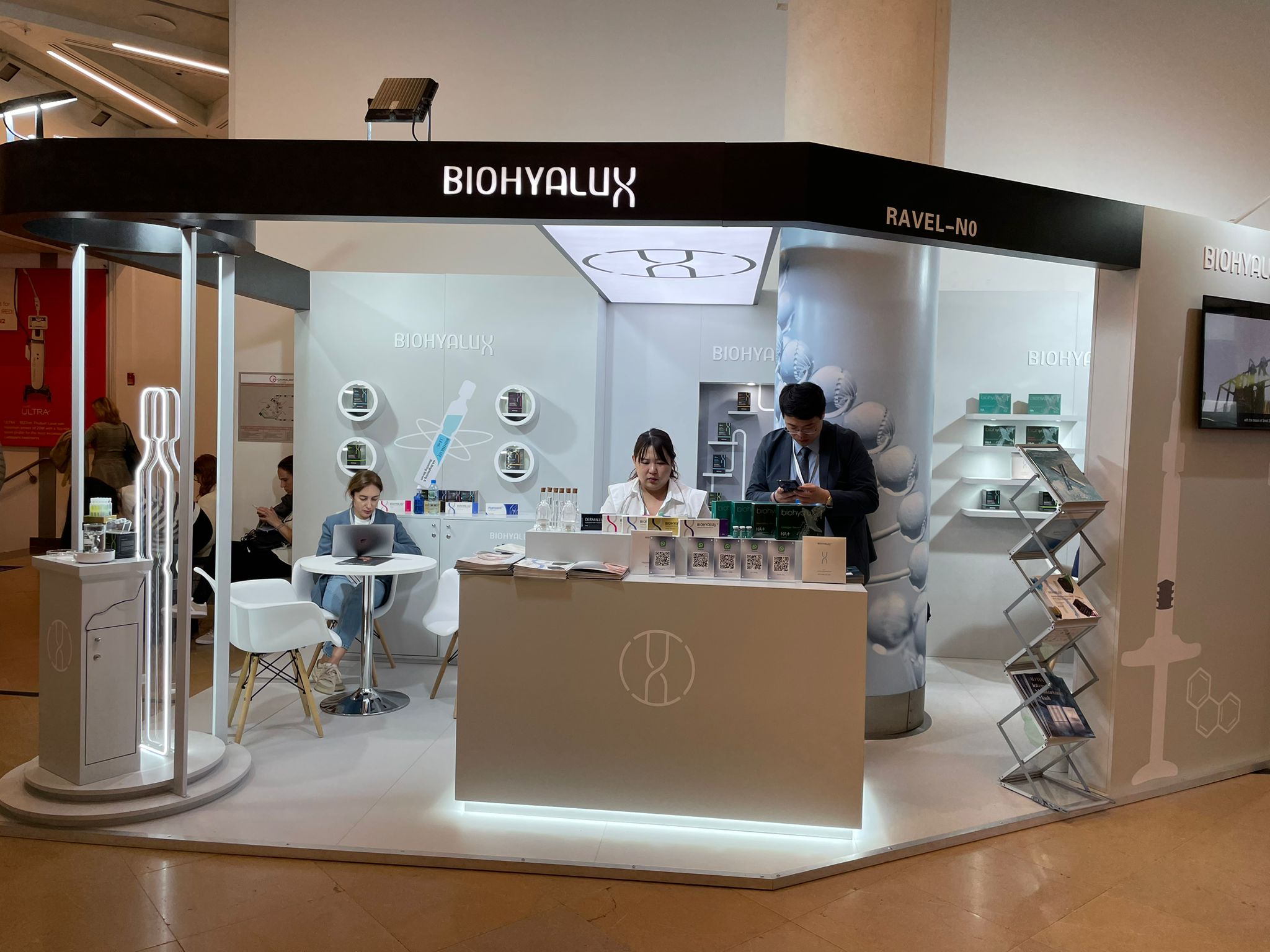 Biohyalux 品牌零售體驗空間