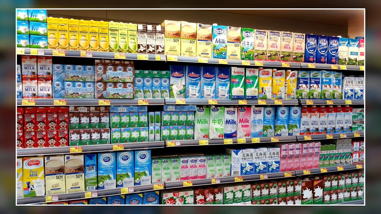 香港超市的乳品貨架與零售渠道陳列
