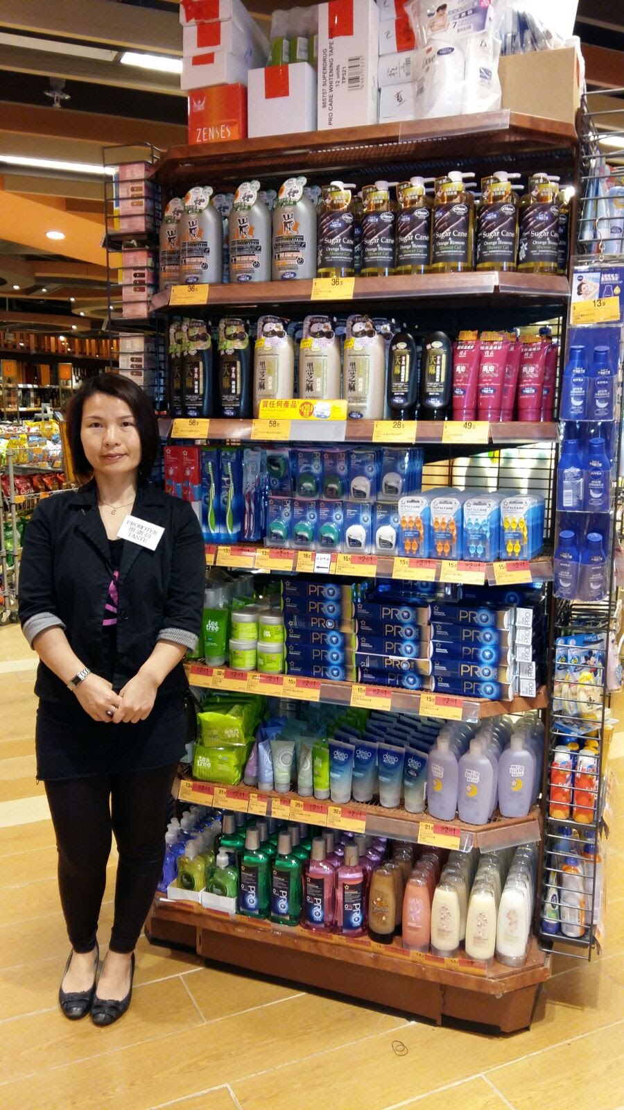 梨奧美產品陳列與 KPI 現場人員紀錄